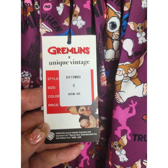 Unique Vintage Skirt Womens 4 Gremlins Movie Mogwai Gizmo Fun Corpcore Swing - Picture 4 of 11